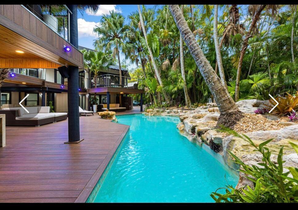 Tropical Oasis Resort Miami Home Exterior photo